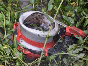 बैतडीका दुई ठाउँमा बम जस्तै शंकास्पद वस्तु भेटियो, घटनास्थलमा सेनाको बम डिस्पोजल टोली 